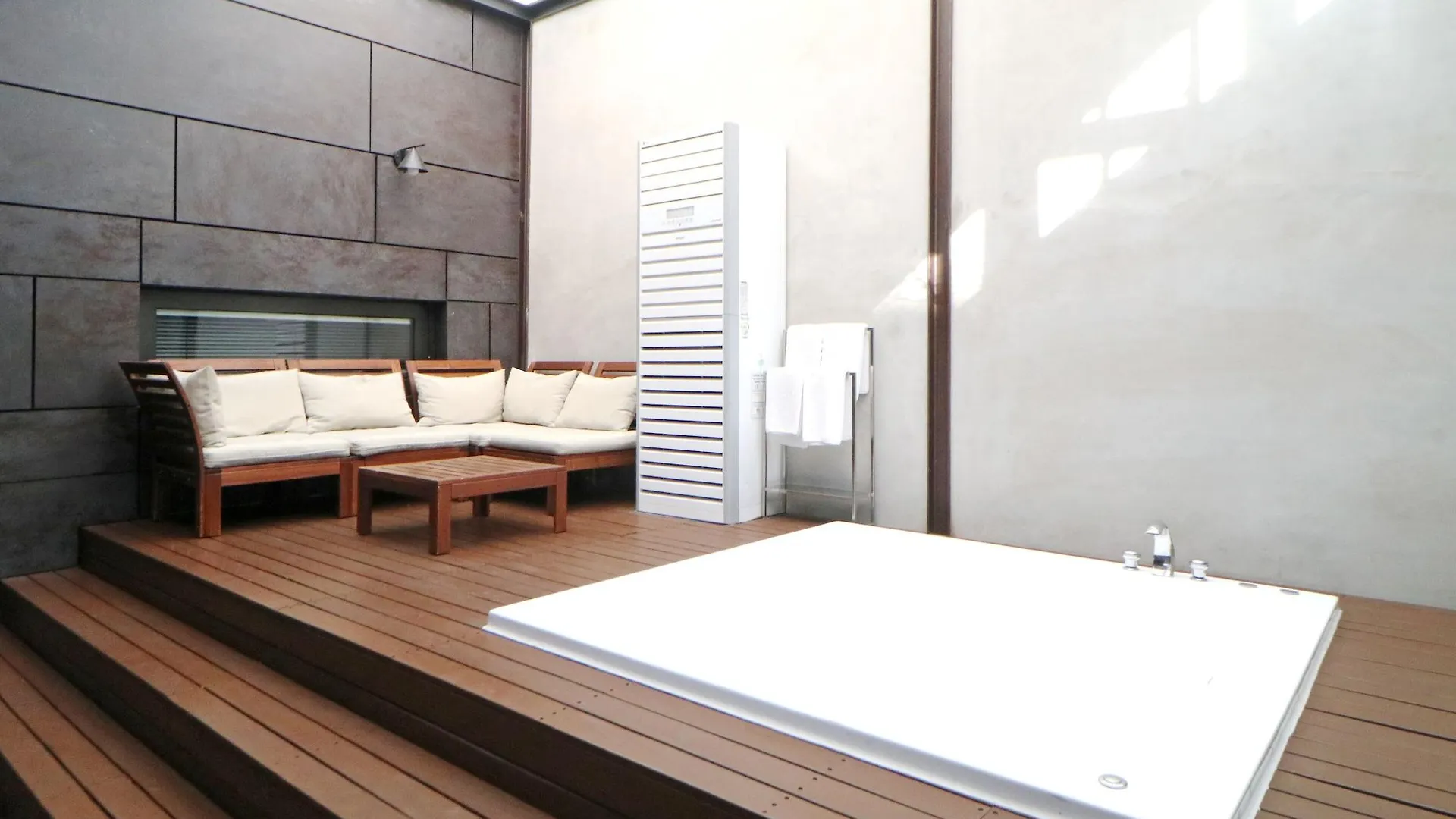 SR Hotel Seoul Magok 3*,